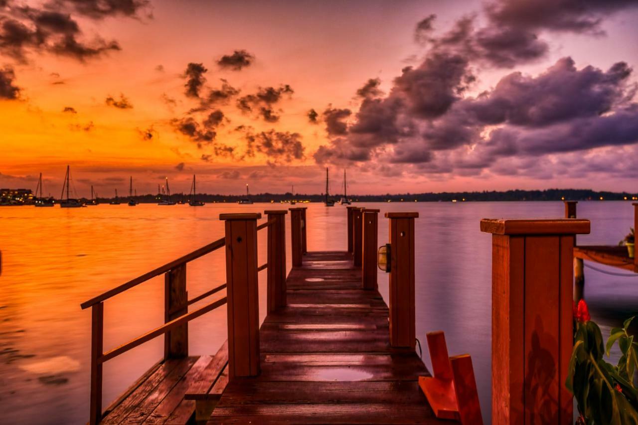 Los Balcones Over The Sea Hotel Bocas del Toro Exteriör bild